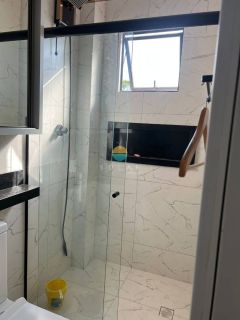 Sobrado com amplo espaço externo e 2 Suítes em Itajuba - Barra Velha/SC. Ref. 490