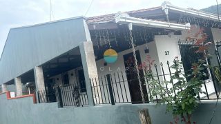 Casa à venda com 4 Dormitórios sendo 1 Suíte com 280m² na Armação em Penha / SC. Ref.493