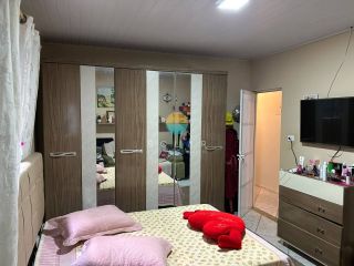 Casa à venda com 4 Dormitórios sendo 1 Suíte com 280m² na Armação em Penha / SC. Ref.493