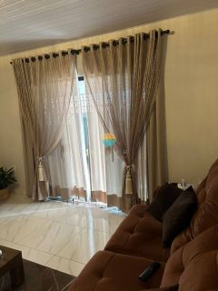 Casa à venda com 4 Dormitórios sendo 1 Suíte com 280m² na Armação em Penha / SC. Ref.493