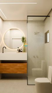 Sobrados Imponentes, Acabamento de Alto Padrão e Localização Estratégica, no bairro Centro em Penha/SC. Ref.496