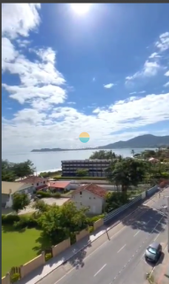 Oportunidade Única! Apartamento pronto para morar à venda com 3 Dormitórios sendo 1 Suíte, na Praia da Armação, no L'Unico Home Club, em Penha /SC. Ref.502