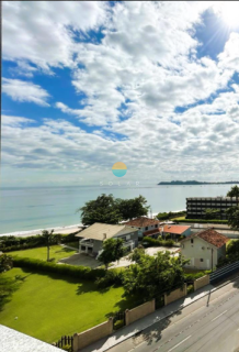 Oportunidade Única! Apartamento pronto para morar à venda com 3 Dormitórios sendo 1 Suíte, na Praia da Armação, no L'Unico Home Club, em Penha /SC. Ref.502