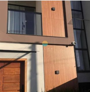 Sobrado à venda com 2 Suítes no bairro Itacolomi, Piçarras/SC. Ref.510