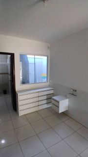 Geminado de 76m² semi mobiliado com 2 Dormitórios no bairro Gravatá em Navegantes / SC. Ref.516