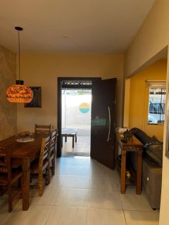 Espetacular sobrado semi mobiliado com 82m² no bairro da Armação do Itapocoroi, Penha /SC. Ref. 513