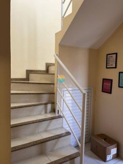 Espetacular sobrado semi mobiliado com 82m² no bairro da Armação do Itapocoroi, Penha /SC. Ref. 513