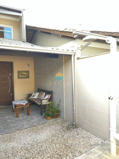 Espetacular sobrado semi mobiliado com 82m² no bairro da Armação do Itapocoroi, Penha /SC. Ref. 513