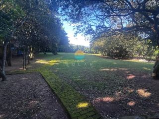 Autêntico pé na areia — 2.709 m² de terreno com acesso direto ao mar, em uma das localizações mais exclusivas de Penha: a deslumbrante Praia do Poá, Penha/SC. Ref. 517