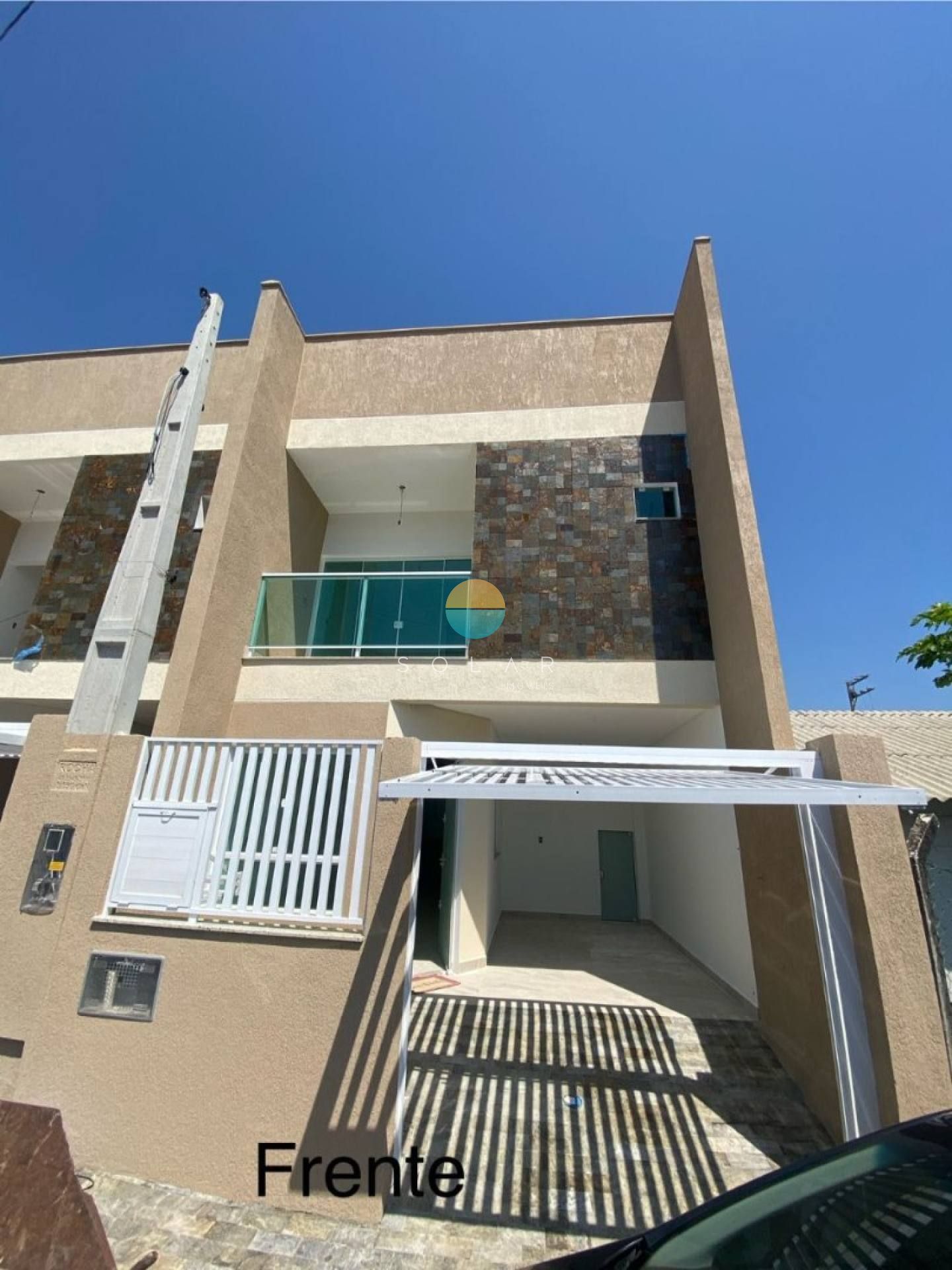 Sobrado de 102m² com 2 suítes na Praia da Armação do Itapocoroi, Penha / SC. Ref. 519