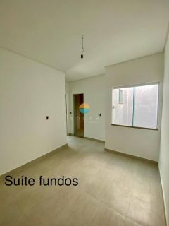 Excelentes Sobrados à venda com 2 suítes com 102m² no bairro da Armação em Penha / SC. Ref. 520
