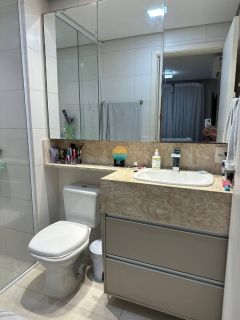 Apartamento mobiliado vista mar à venda, 3 dormitórios sendo 1 suíte aprox. 60m da Praia de Armação, Penha/SC. Ref.