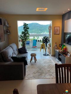 Apartamento Frente mar, aprox. 70m da praia com 2 suítes na Praia de Armação do Itapocory em Penha. Ref. 102