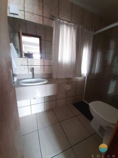 Casa com 03 suítes e área de festas com piscina aprox. 352m da Praia de Armação em Penha/SC. Ref. 107