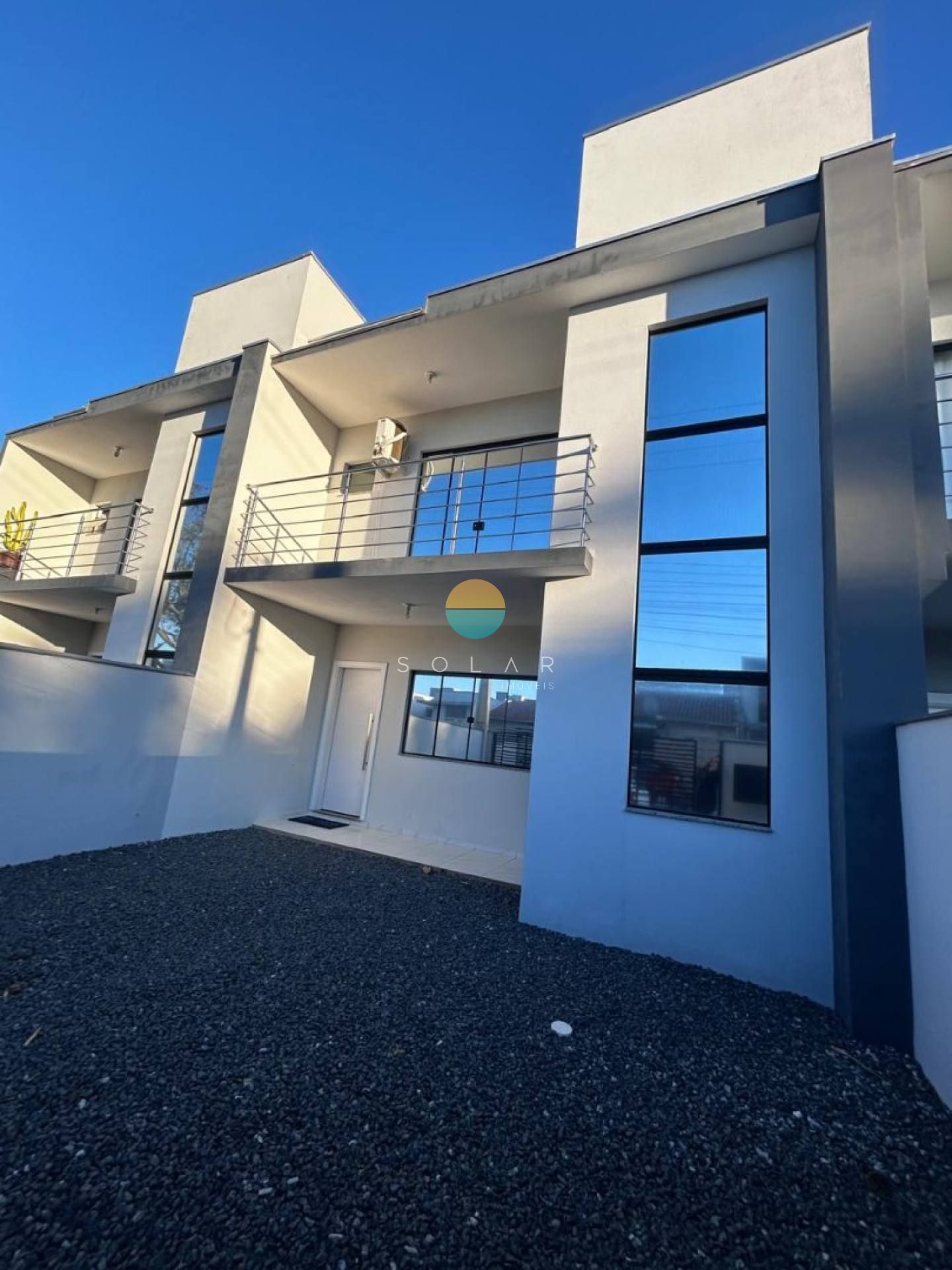 Sobrado mobiliado com 02 dormitórios a venda, em Armação - Penha/SC. Ref. 110