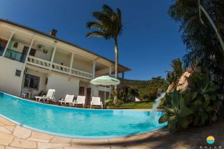 Oportunidade incrível: Pousada à Venda a 140m da Praia de Armação, Penha - SC. Ref. 113