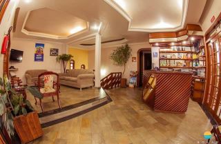 Oportunidade incrível: Pousada à Venda a 140m da Praia de Armação, Penha - SC. Ref. 113