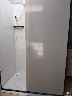 Geminado mobiliado com 2 dormitórios, aprox. 800m da Praia em Bal. Piçarras/SC. Ref. 120