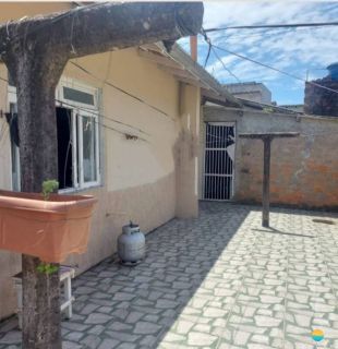 Casa no Bairro São Cristovão, com 03 dormitórios - Penha. Ref. 125