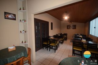 Pousada em frente ao Parque Beto Carrero World, com 14 suítes em plena operação na Praia de Armação em Penha/SC. Ref. 139