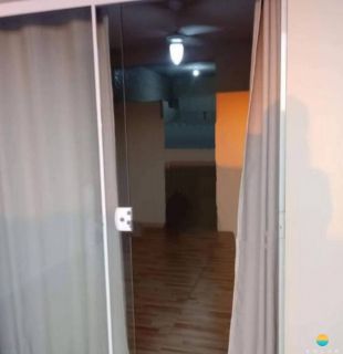 Prédio com 4 apartamentos de 2 dormitórios, aprox. 300m da Praia no Centro de Penha/SC. Ref. 148