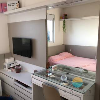 Lindo apartamento frente mar em Armação, com 02 dormitórios e 02 vagas de garagem. Ref. 157