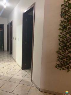 Casa à venda com 3 dormitórios, aprox. 800m da praia, no Centro de Penha-SC. Ref. 160