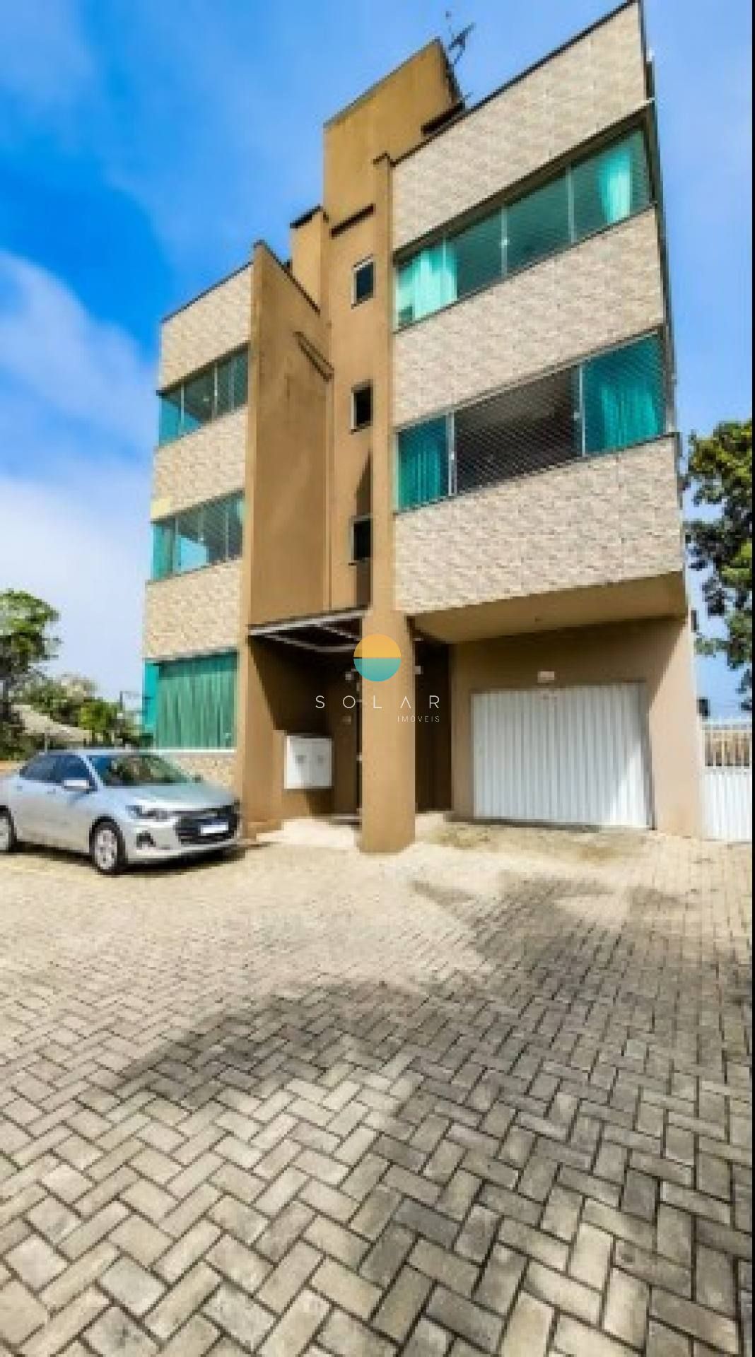 Apartamento de 170m² com 04 dormitórios, sendo 01 suíte aprox. 700m da praia no Centro de Penha-SC. Ref. 176
