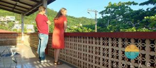 Casa com ponto comercial pé na areia, em uma das mais belas praias de Penha - SC. Ref. 192