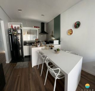 Lindo sobrado com 03 dormitórios aprox. 600m da praia e 350m do Parque Beto Carrero em Penha/SC. Ref. 196