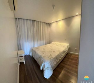 Lindo sobrado com 03 dormitórios aprox. 600m da praia e 350m do Parque Beto Carrero em Penha/SC. Ref. 196