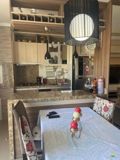 Apartamento à venda com 3 quartos sendo 1 suíte, aprox. 170m da Praia do Quilombo. Ref. 205