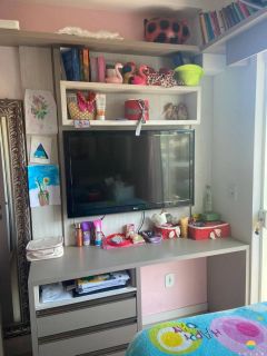 Apartamento à venda com 3 quartos sendo 1 suíte, aprox. 170m da Praia do Quilombo. Ref. 205