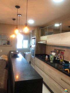 Apartamento finamente mobiliado no Velutti Home Club, com 3 dormitórios aprox. 60m da praia. Ref. 207