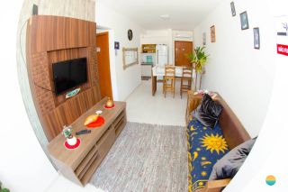 Apartamento mobiliado fica 500m do Beto Carrero World e aprox. 500m da praia. Ref. 222