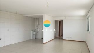 Apartamento de FRENTE PARA O MAR, 4 dormitórios e 2 garagens. Aprox. 50m da Praia de Armação em Penha/SC. Ref. 234