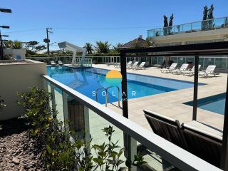 Apartamento de FRENTE PARA O MAR, 4 dormitórios e 2 garagens. Aprox. 50m da Praia de Armação em Penha/SC. Ref. 234