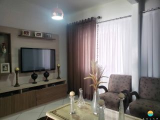 Sobrado 04 dormitórios e 04 vagas de garagens a 700m da praia de Armação em Penha-SC. Ref. 240