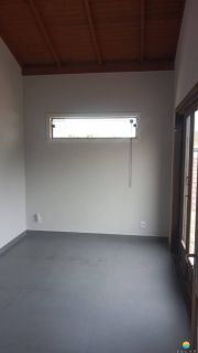 Casa à venda com vista do pôr do sol, aprox. 200m da Praia Grande, a melhor Praia de Penha. Ref. 260