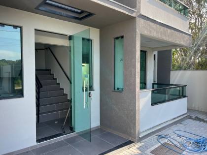 Encantador apartamento de 96m² a aprox. 800m da Praia de Balneário de Piçarras. Ref. 267