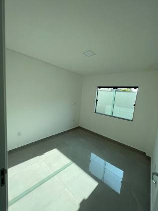 Encantador apartamento de 96m² a aprox. 800m da Praia de Balneário de Piçarras. Ref. 267