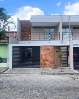 Duplex a venda com 3 suítes no bairro Lauritzen em Campina Grande