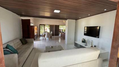 Casa de Condomínio à venda com 4 suítes no Condomínio Reino Verde