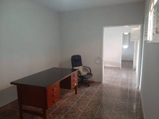 Casa à venda com 3 quartos, sendo 1 suíte no bairro Alto Branco em Campina Grande