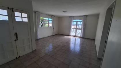Casa Para Vender com 4 quartos 3 suítes no bairro Alto Branco em Campina Grande