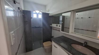 Casa Para Vender com 4 quartos 3 suítes no bairro Alto Branco em Campina Grande