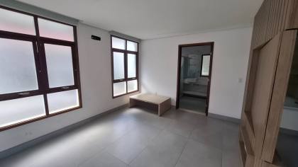 Casa Para Vender com 4 quartos 3 suítes no bairro Alto Branco em Campina Grande