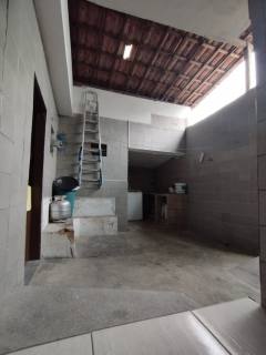 Casa para venda ou locação, com 5 quartos, sendo 2 suítes no bairro Palmeira em Campina Grande