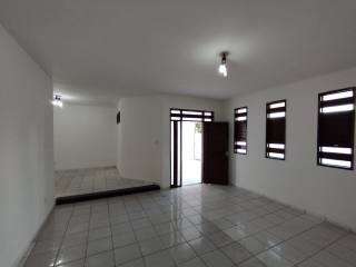 Casa à venda no bairro Liberdade em Campina Grande