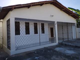 Casa à venda no bairro Liberdade em Campina Grande